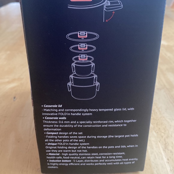 Chef pro casserole cooking pot with lid. 1.6 wt Fold in handles. New in pkg NWT - Picture 2 of 5